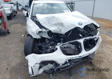 2021 BMW X3 xDrive30I z USA, uszkodzony, nr VIN 5UXTY5C0XM9G22509